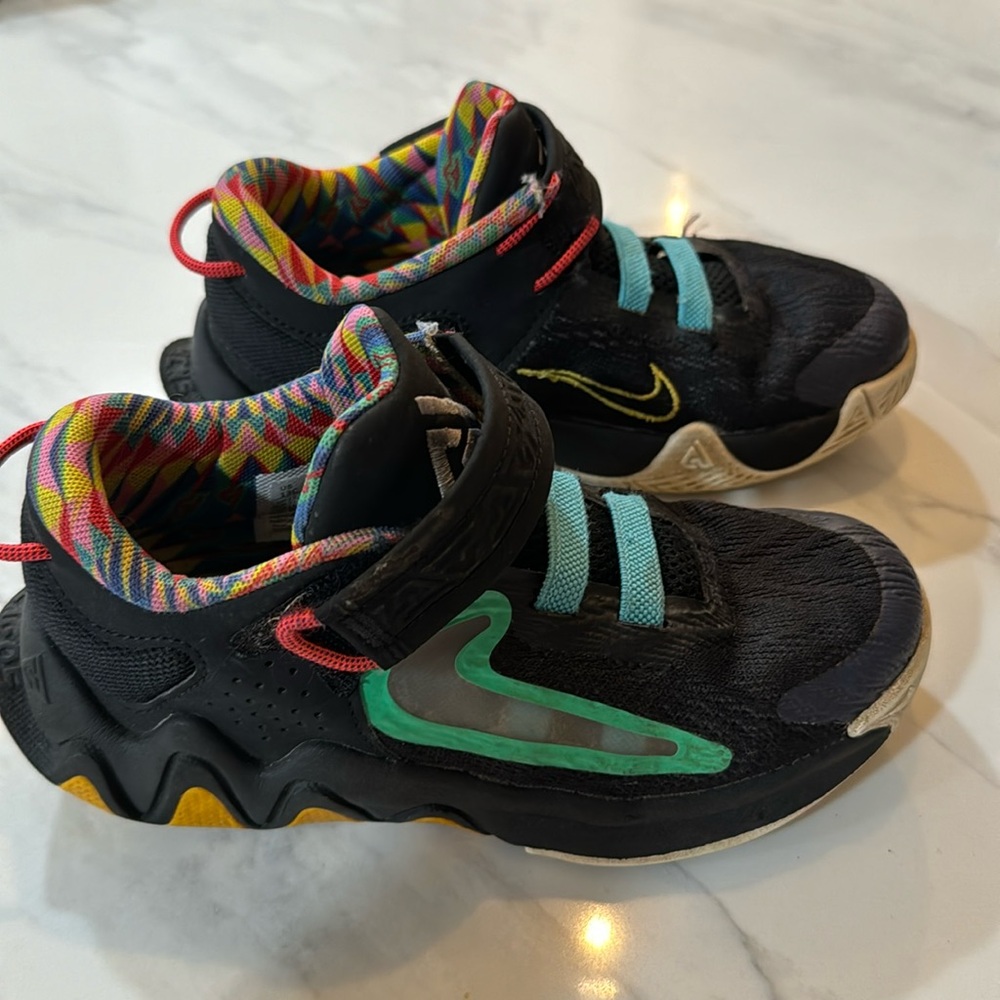 NIKE GIANNIS IMMORTALITY